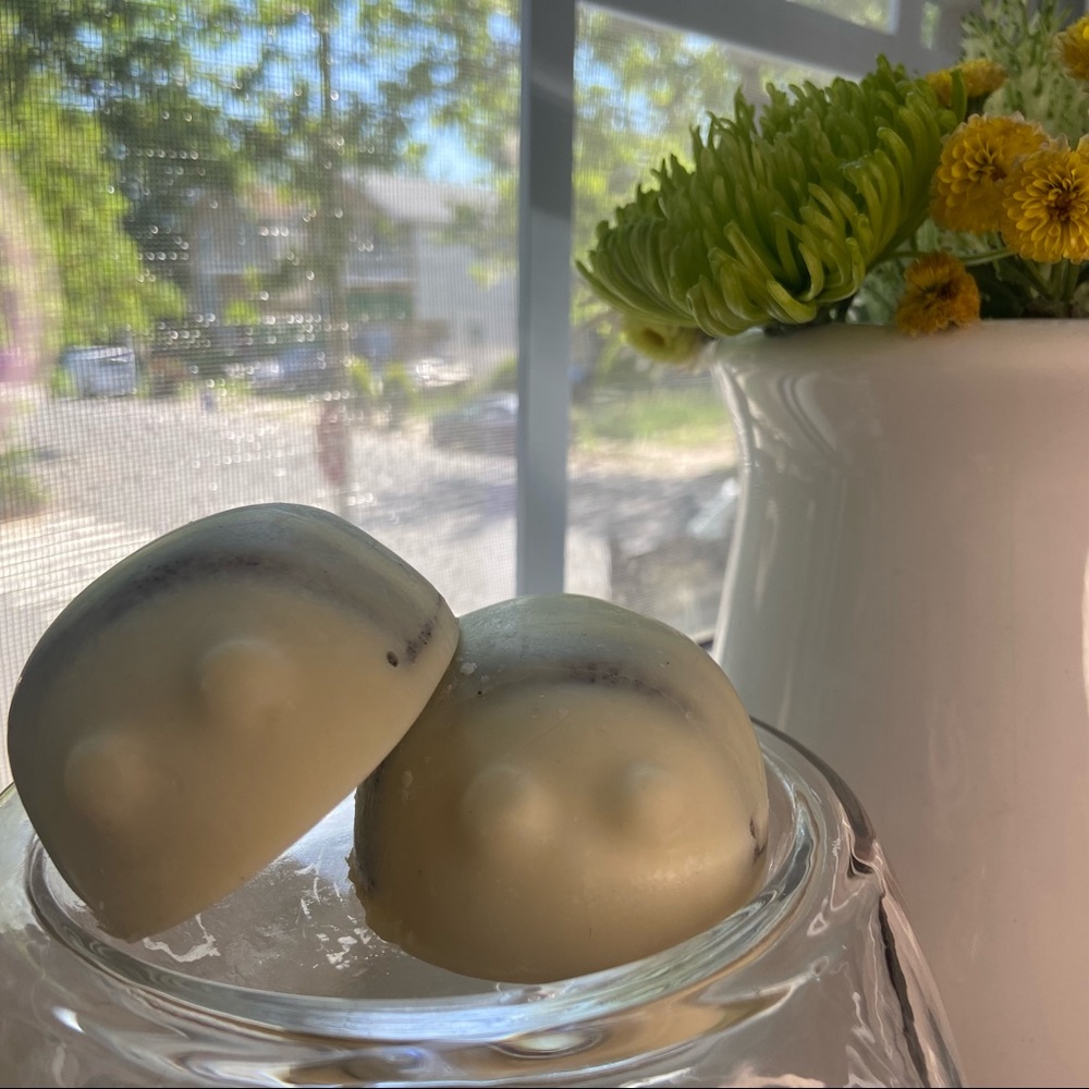 Lush Scrubee (Set of 2)